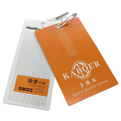 Abbigliamento stampato su ordinazione Hang Tags 250gsm - materiale della carta del mestiere 2000gsm