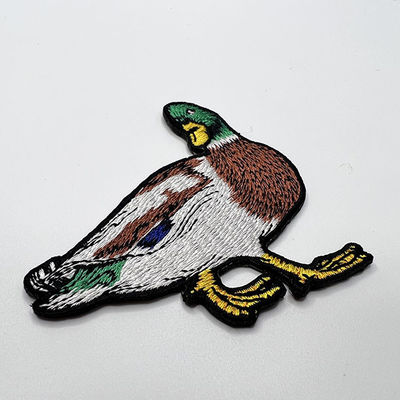 Ferro della toppa di colore di PMS di Duck Embroidery Patch del cartone sulla toppa ricamata