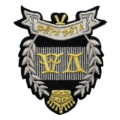Ferro su ordinazione di logo 8 cm della bandiera nazionale sul tessuto di cotone della saia del poliestere della toppa del ricamo