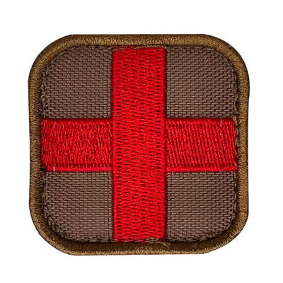 Toppe ricamate personalizzate ecocompatibili durevoli con ferro sul bordo di Merrow di supporto