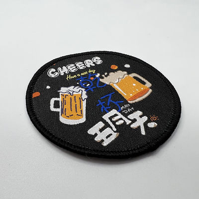 Il ricamo di Cheers Iron On del progettista rattoppa il poliestere Logo Patch tessuto filo