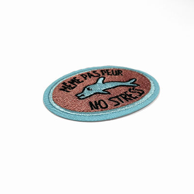 Il laser della vendita all'ingrosso ha tagliato la società polisportiva su ordinazione Logo Embroidered Patches For Clothing su ordinazione di marca commerciale
